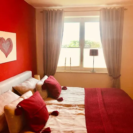 Appartamento Erdgeschoss Wohnung *